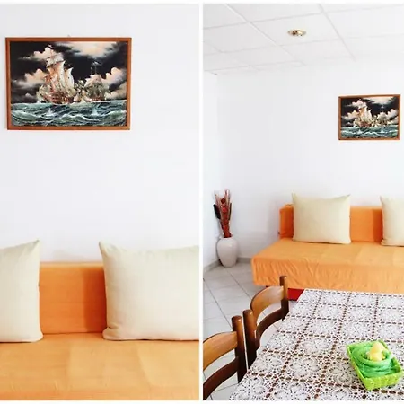 Apartment M Seget Vranjica Zimmer foto